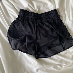 Lululemon Track That High Waist NWOT Black Camo Women's Athletic Shorts